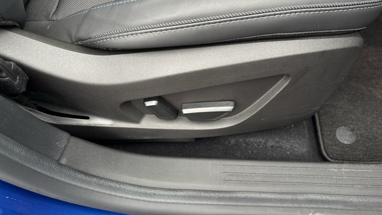 Renault Symbioz 1.8 E-Tech FHEV 160 Iconic Esprit Alpine 5dr Auto Hybrid Estate